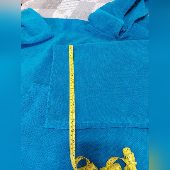 Oversized poncho style hoodie - Picture 6 of 12